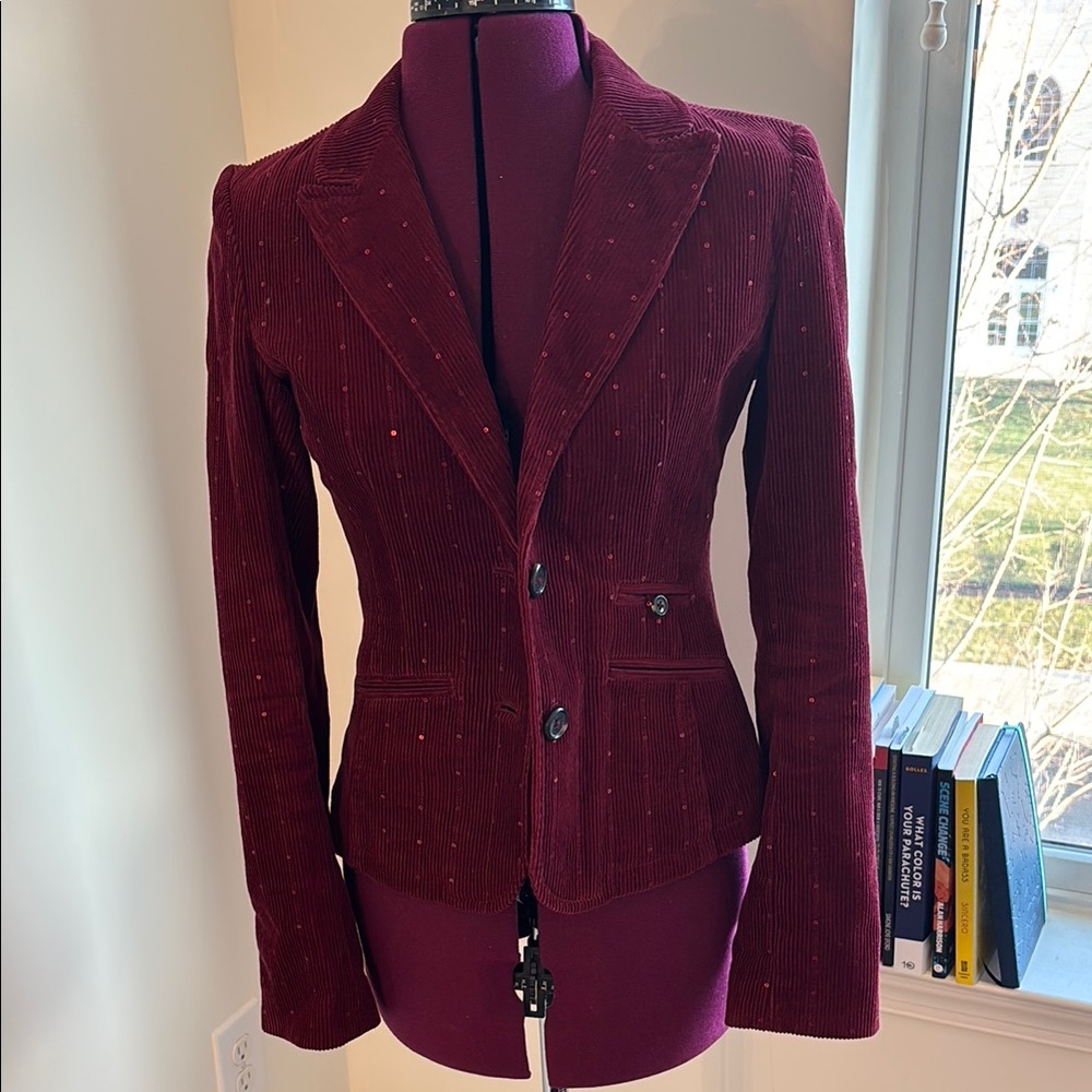 Elegant Burgundy Women's Blazer